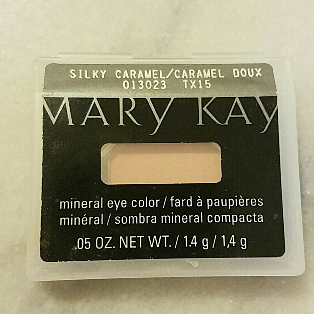 Mary Kay Silky Caramel Mineral Eye Color
