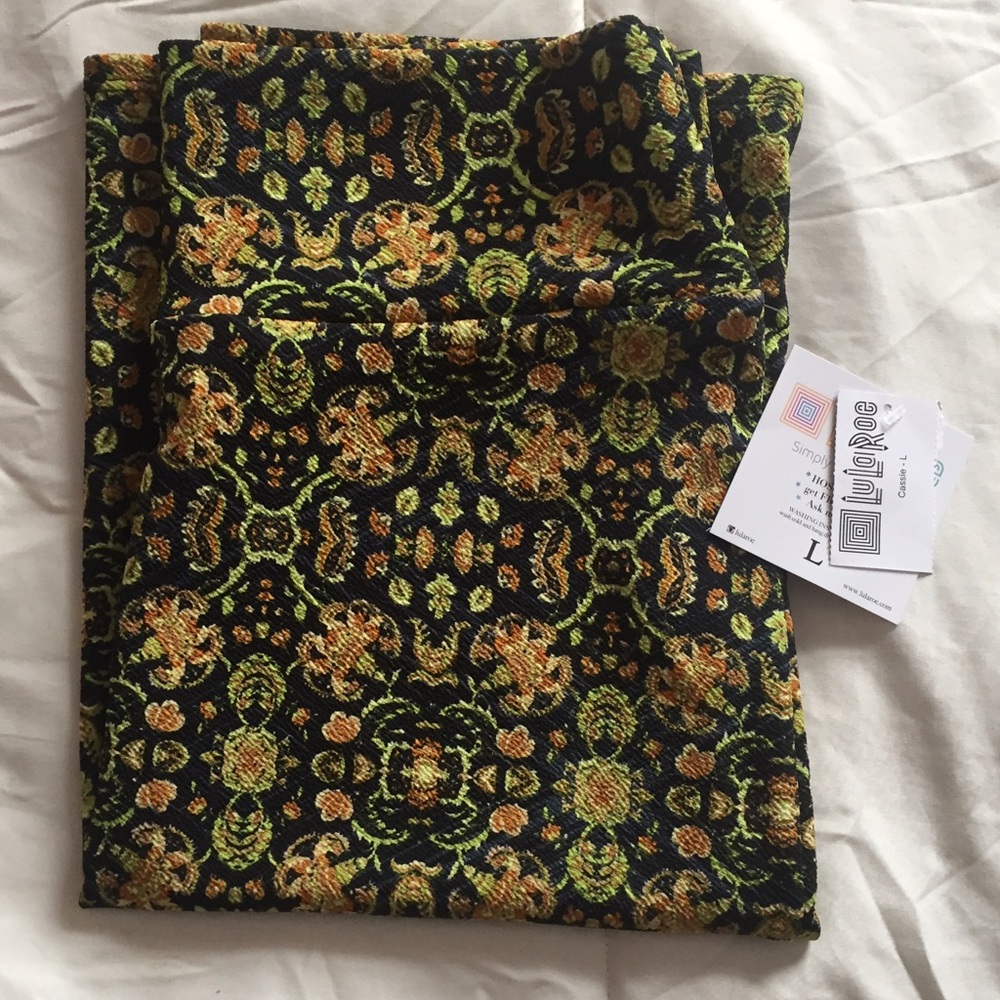 LuLaRoe sz Large NWT Cassie pencil skirt