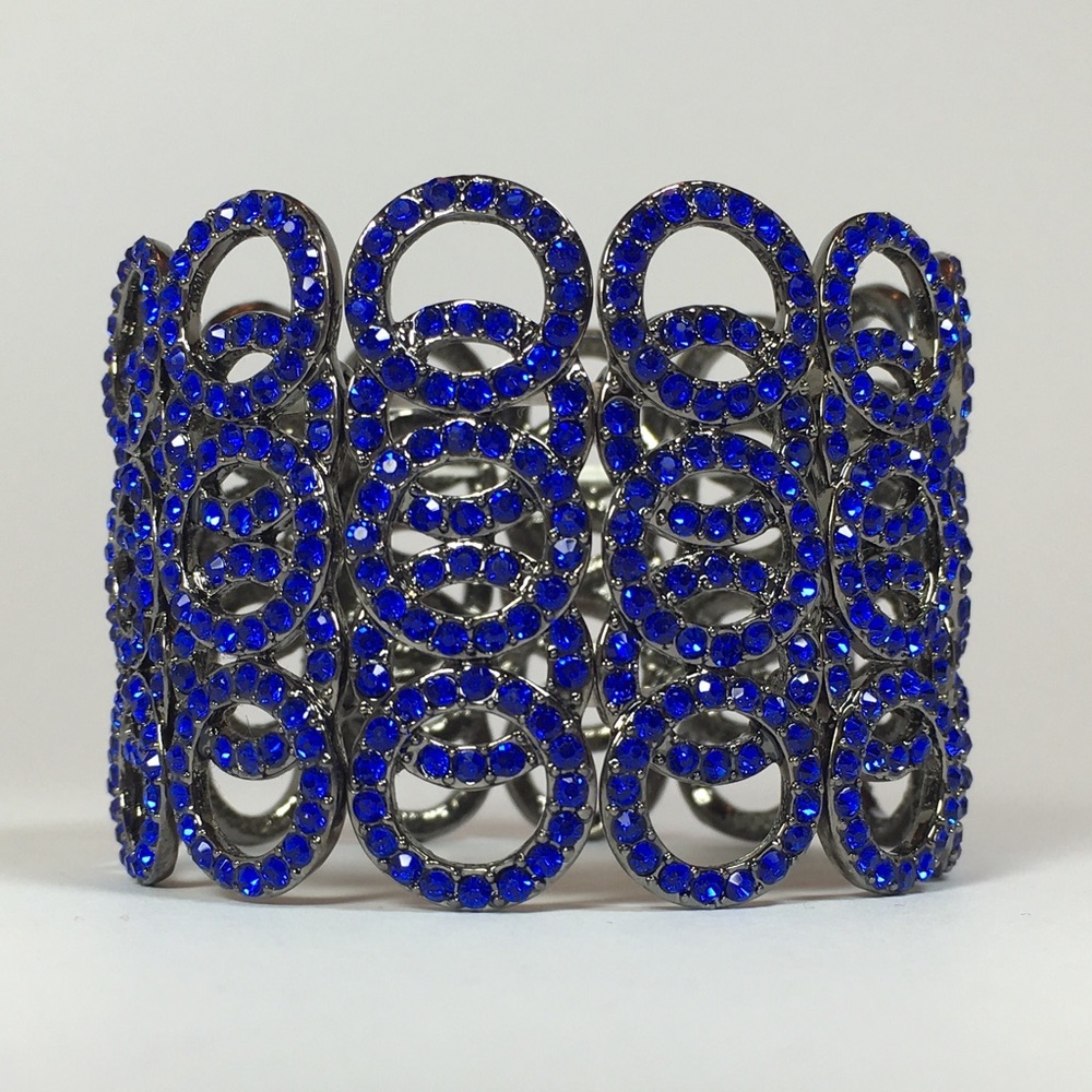 🦋Brentwood Bracelet - Grey with Blue Crystals