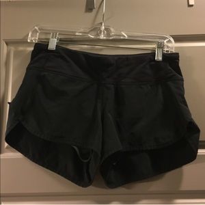EUC Lululemon Speed Shorts in Black Size 4