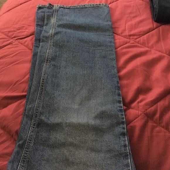 Kids - Picture 2 of 3