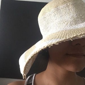 floppy hat