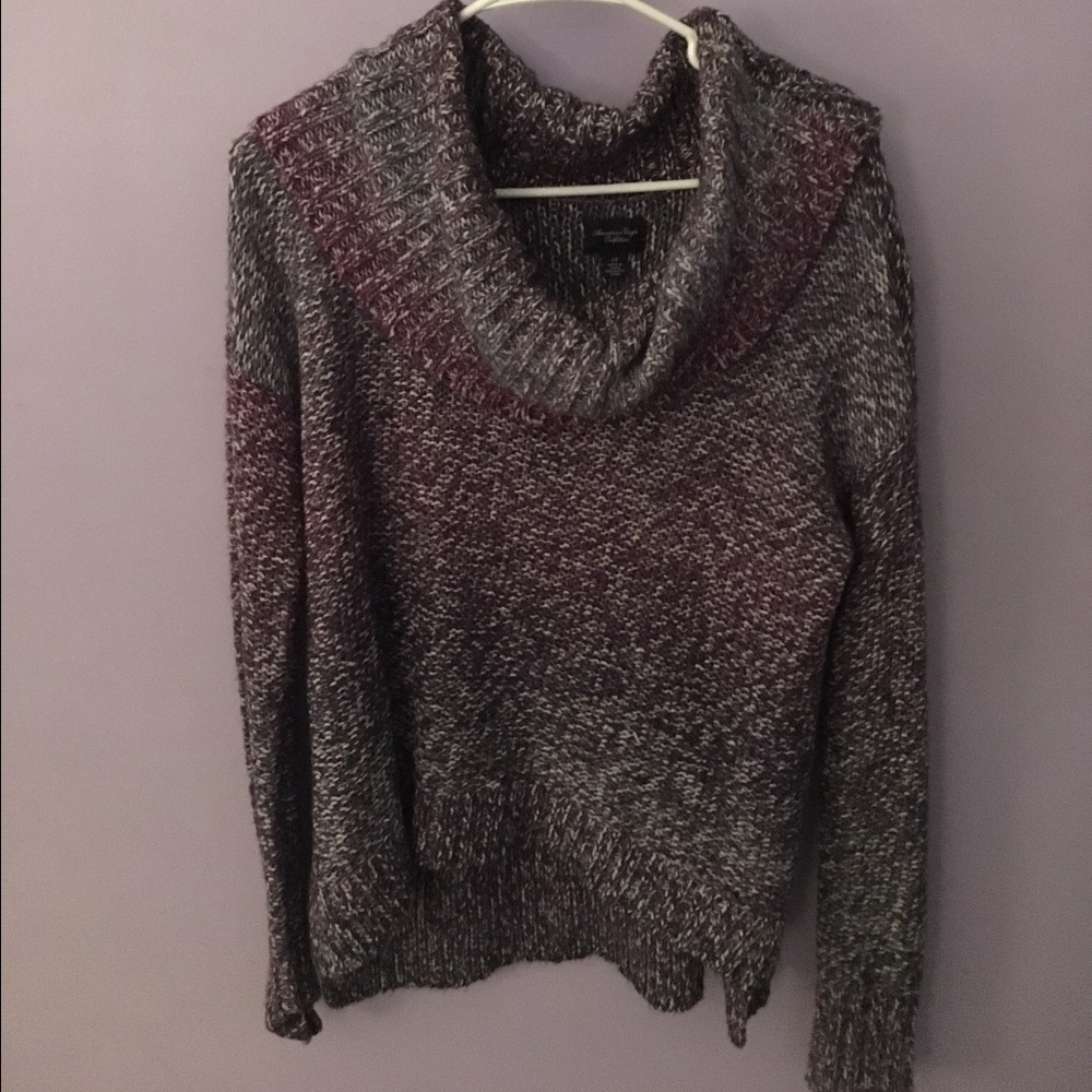 American Eagle sweater
