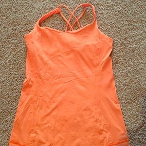 Lululemon tank