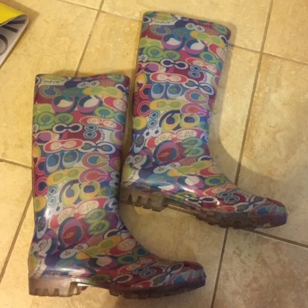 Coach boots