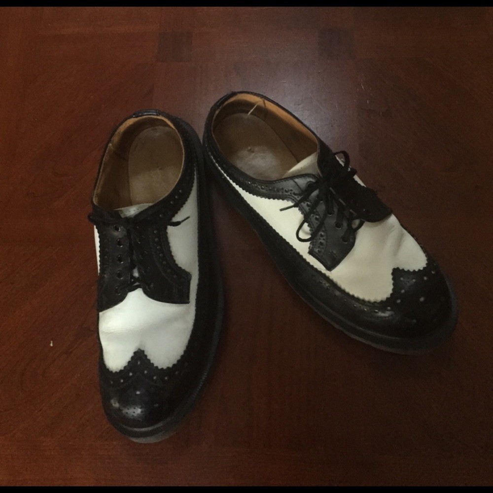 Vintage Doc Marten wing tips