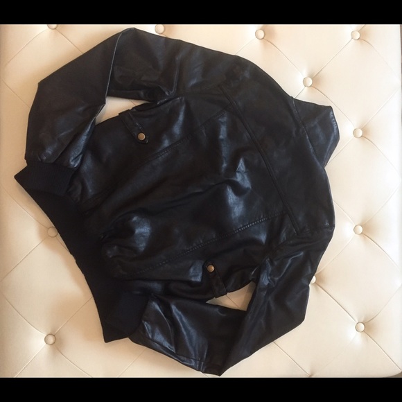 💫SOLD💫 NWOT BB Dakota Faux Leather Jacket - Picture 4 of 5