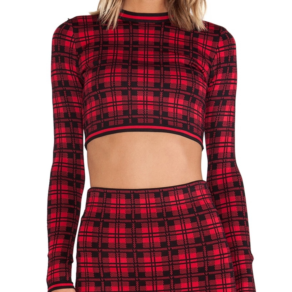 Long sleeve crop top