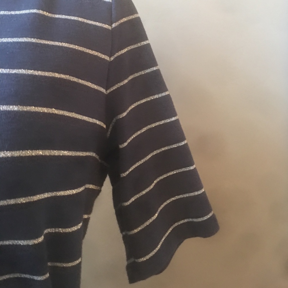 Talbots tee ❤️ - Picture 4 of 4