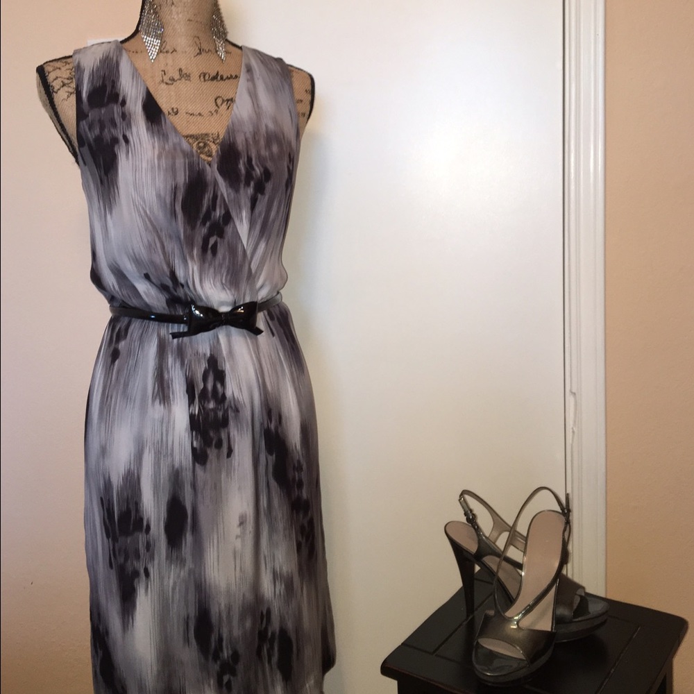 ⭐️Banana Republic-SILK SHEATH DRESS⭐️ EUC⭐️