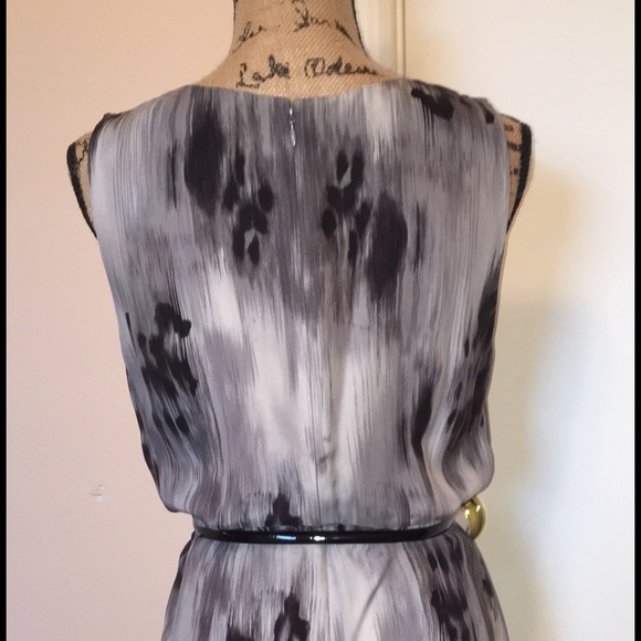 ⭐️Banana Republic-SILK SHEATH DRESS⭐️ EUC⭐️ - Picture 3 of 5