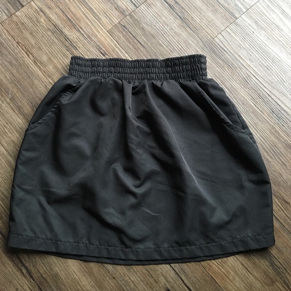American Apparel Black Skirt - Picture 2 of 4
