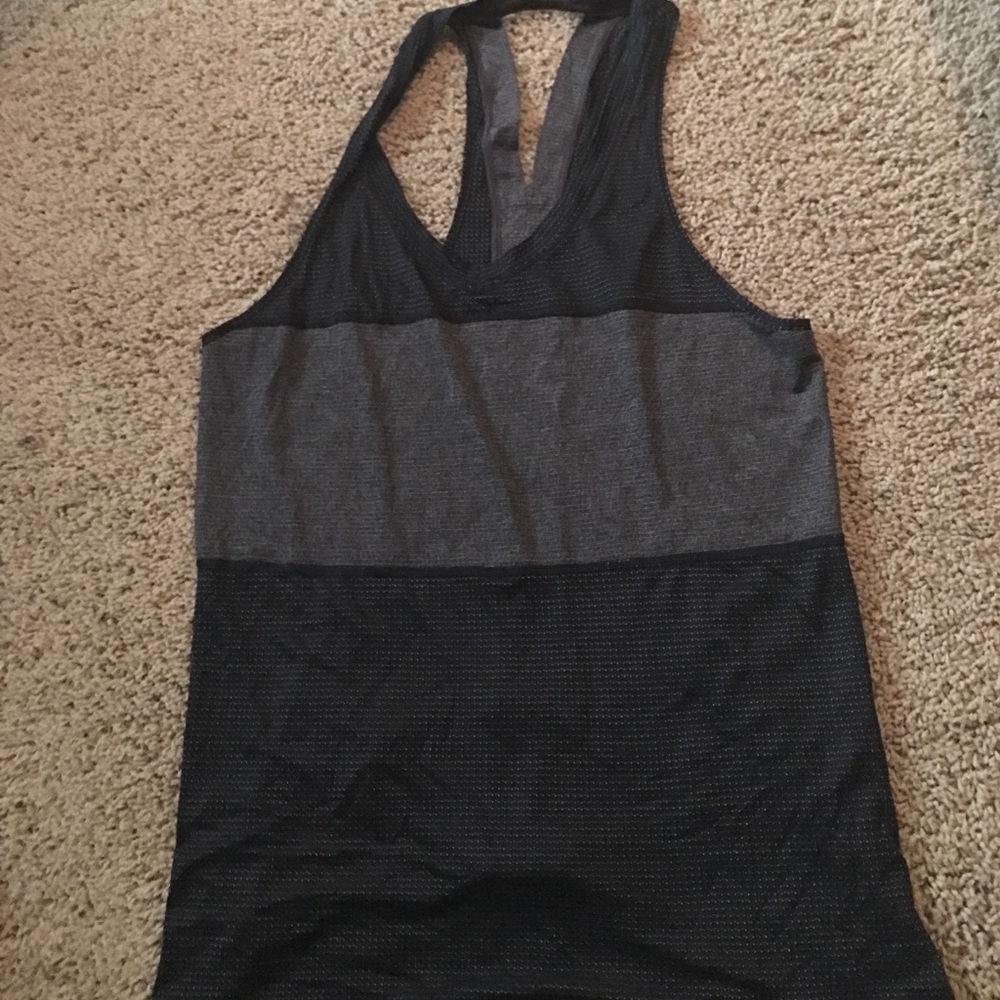 Lululemon tank