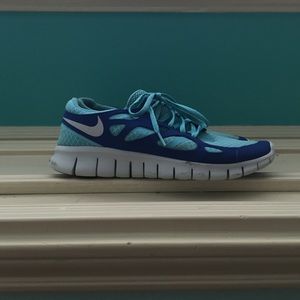 🌙LAST CHANCE🌙Blue Nike Free Runs