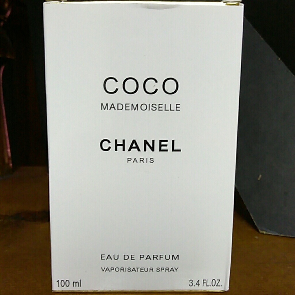 Chanel perfume