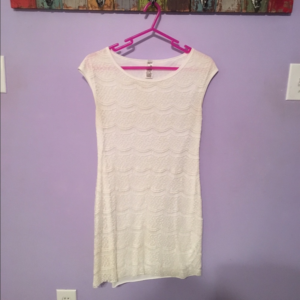 White lace dress