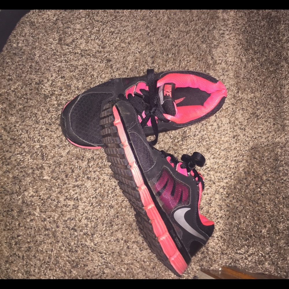 nikes😍