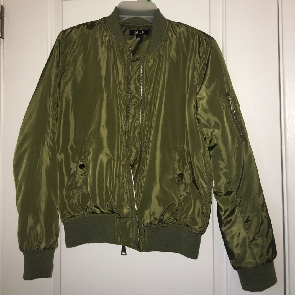 (SOLD) Olive green bomber jacket