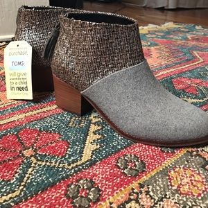Tom's Leila booties