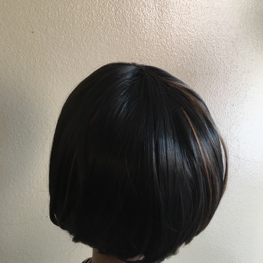 Wig Unit - Picture 2 of 2