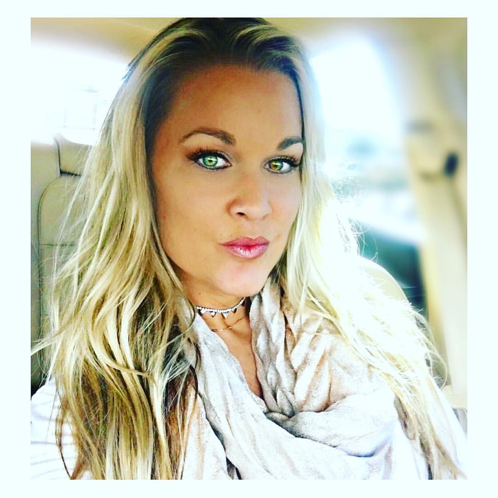 Meet your Posher, Candace