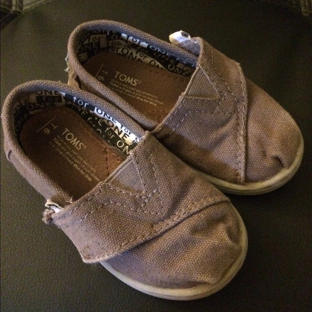 Brown Toms