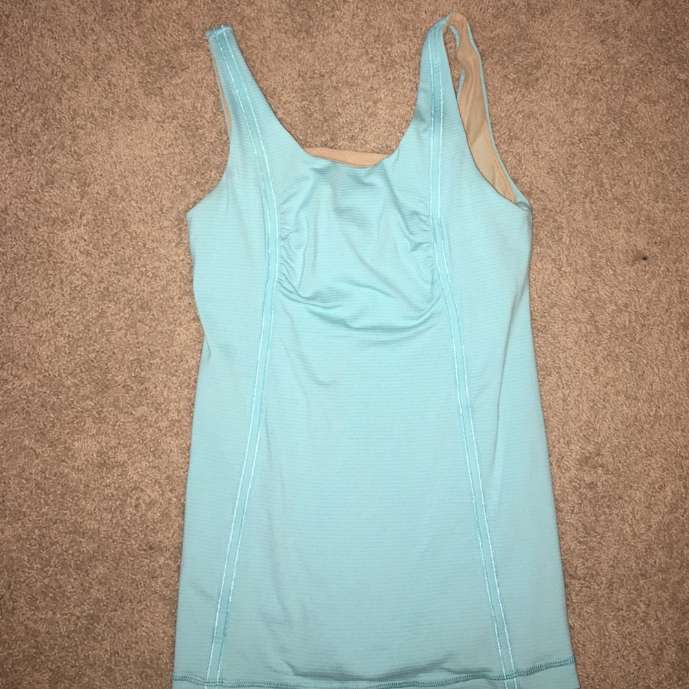 Lululemon tank