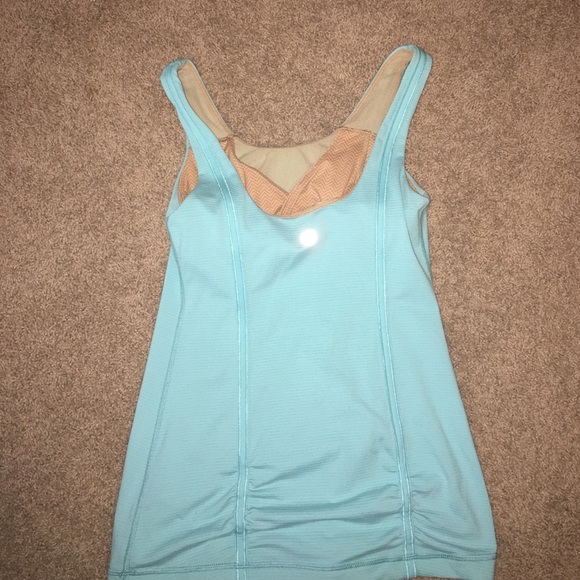 Lululemon tank - Picture 2 of 2