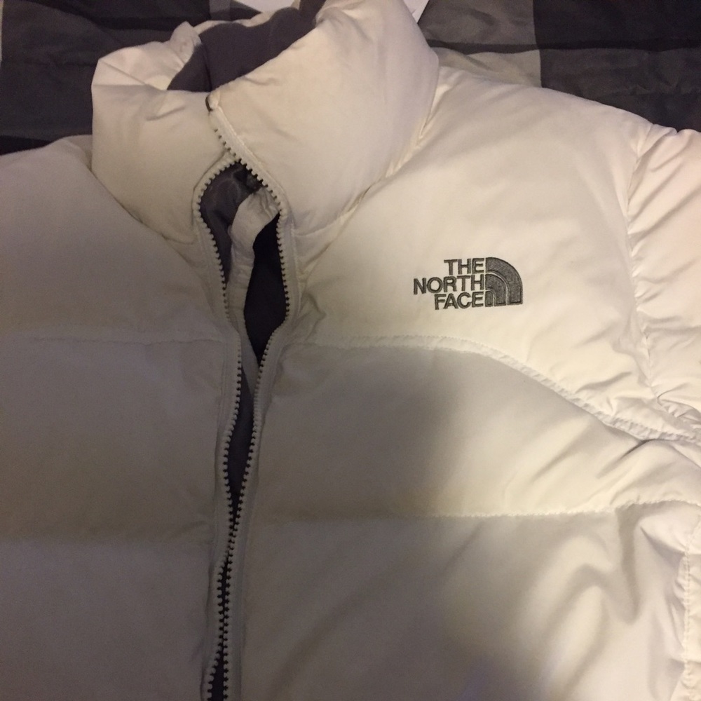 NORTH FACE WHITE/GREY GOOSE DOWN JACKET