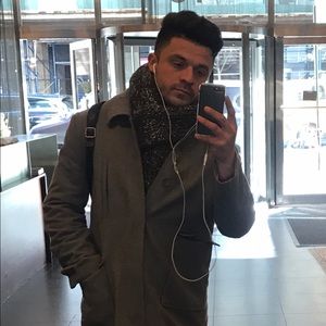 Meet your Posher, Anthony