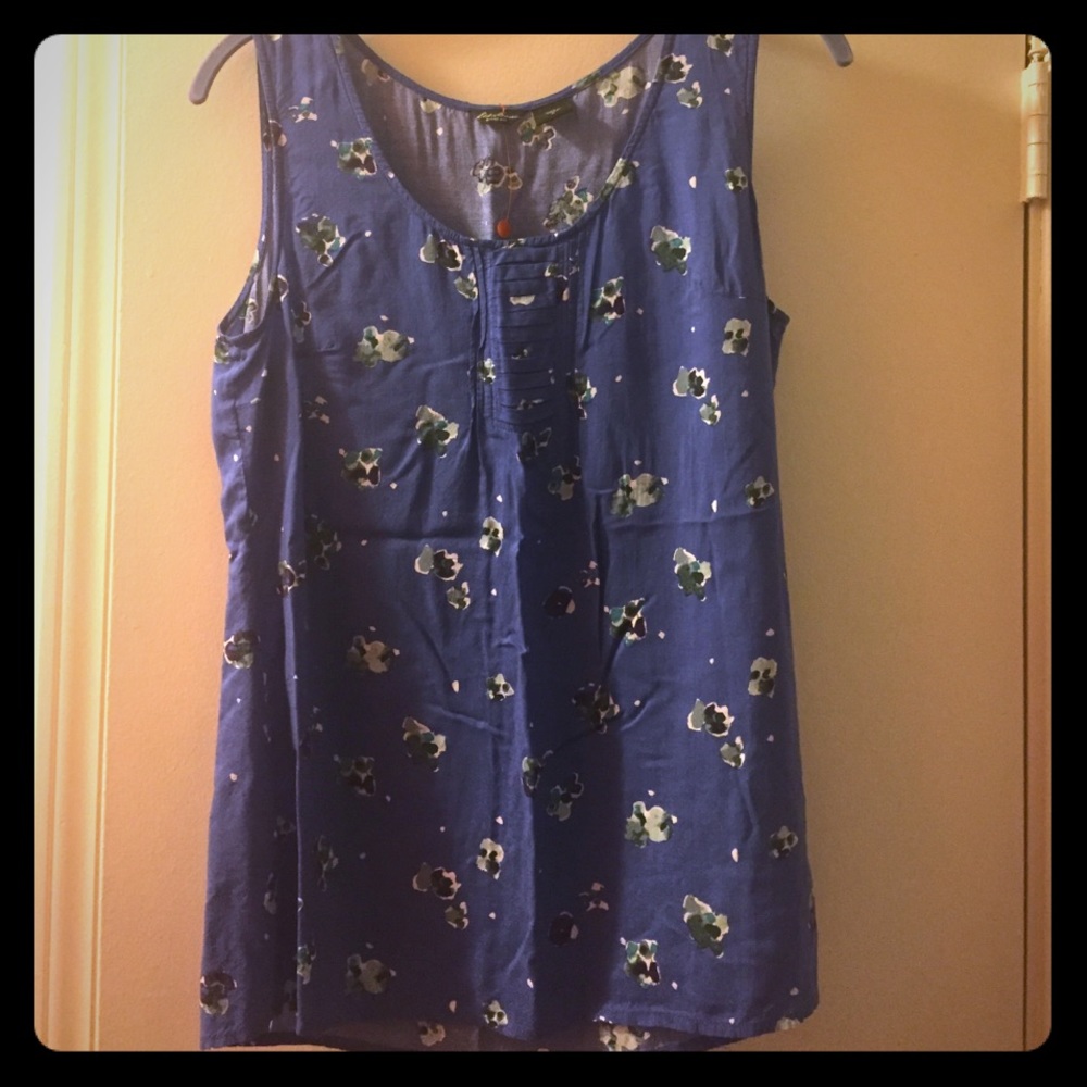 Eddie Bauer tank top