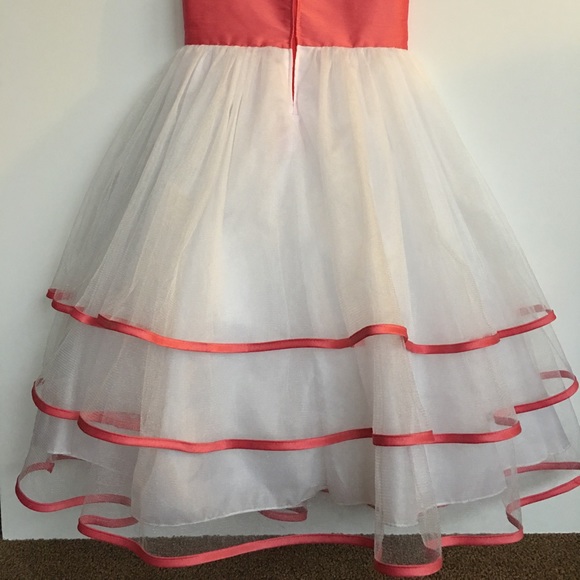 🎉❤️🎉4/27 HP🎉❤️🎉Adorable and Full Girls Dress - Picture 4 of 6