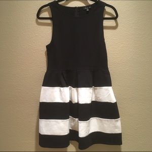 Women's skater dress. NWT.