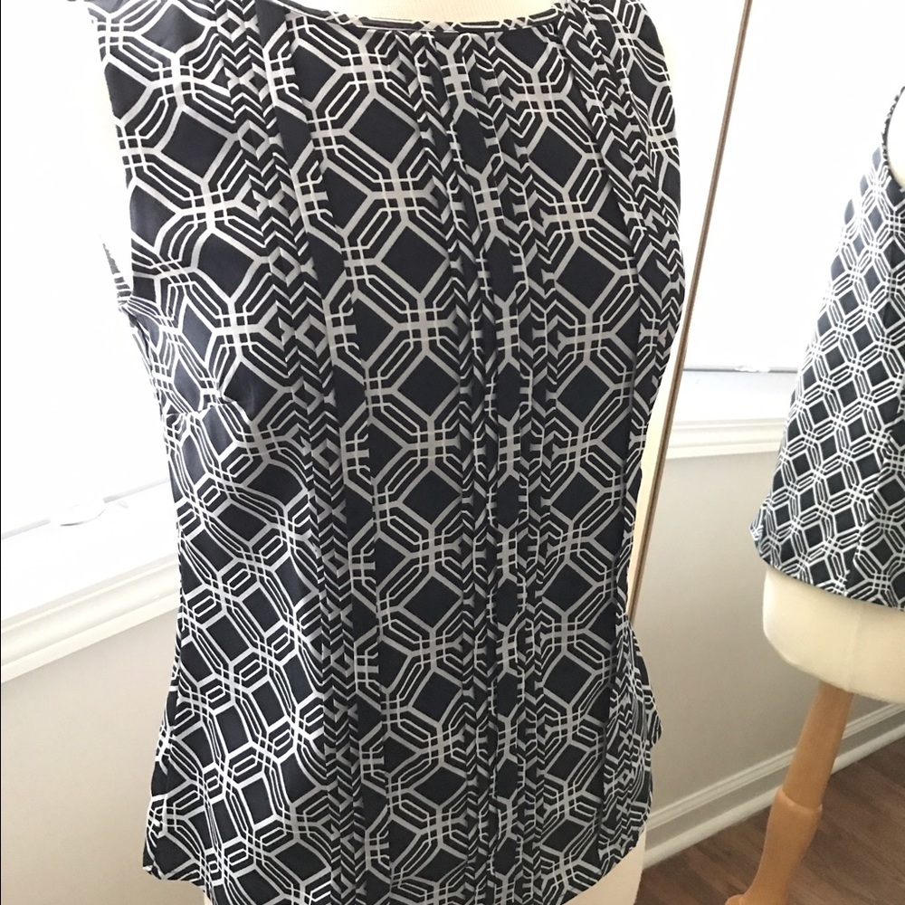 Banana republic sleeveless blouse