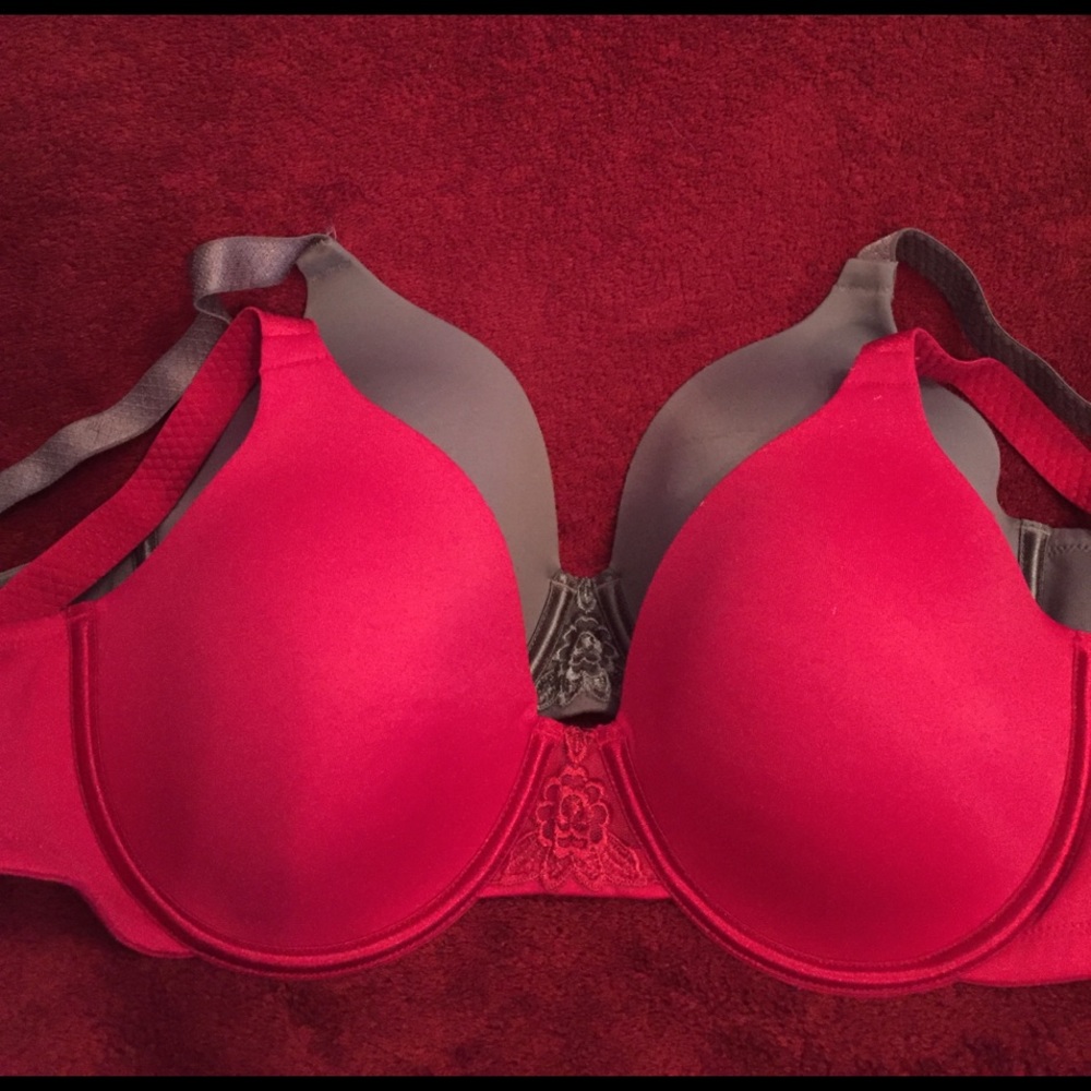 2 Vanity Fair Bras 36C