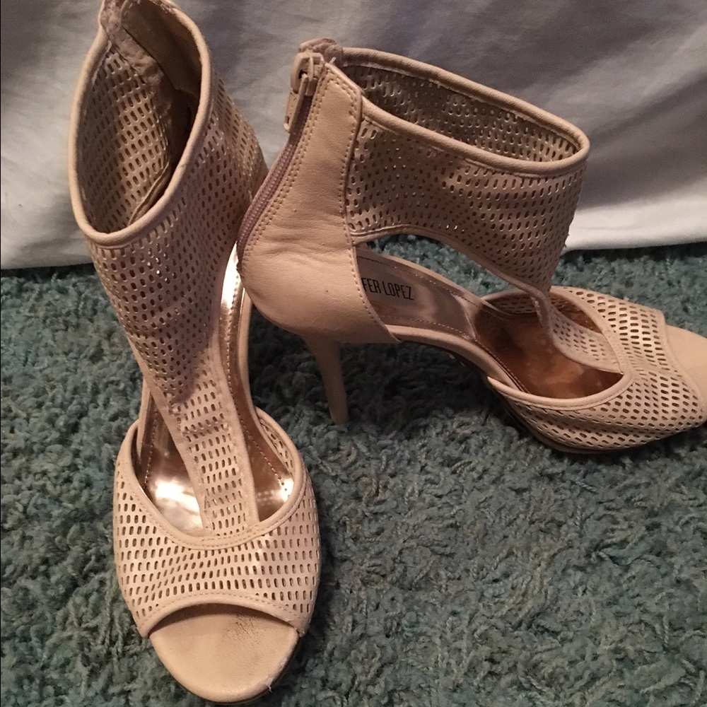 Jennifer Lopez shoes!