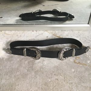 Black and silver double buckle belt