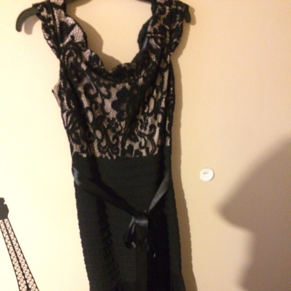BEAUTIFUL prom dress!!!
