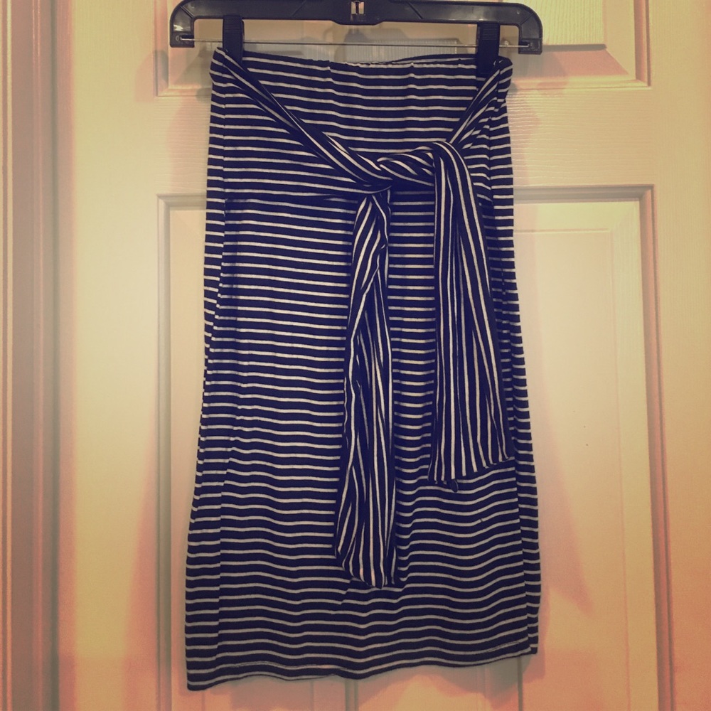 Black and white striped pencil skirt w/front tie