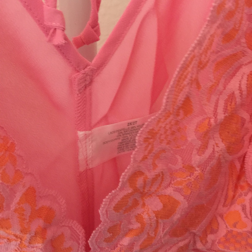 BUNDLED 2 NIGHTGOWNS - Picture 2 of 4