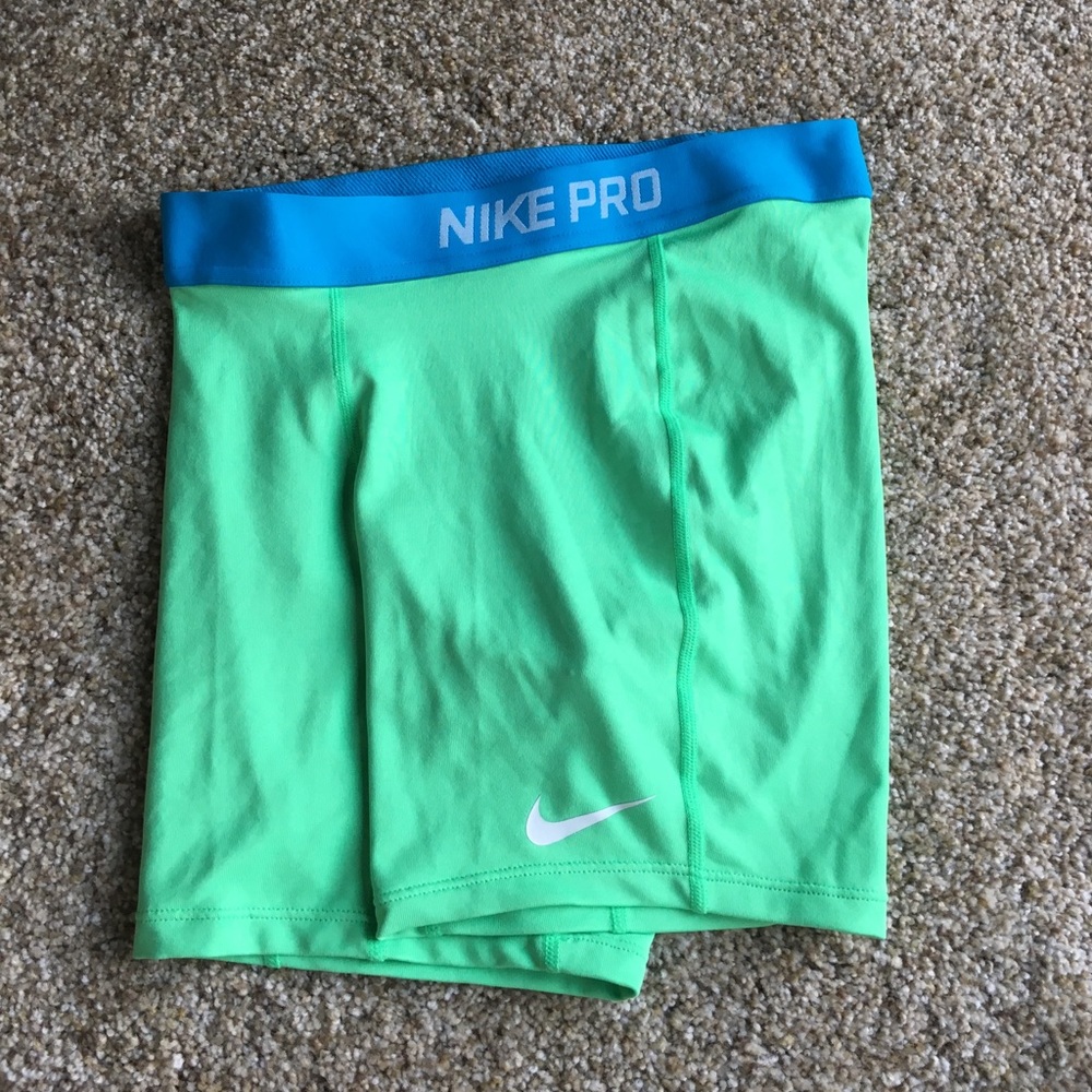 Nike Pro dry fit spandex (YOUTH XL)