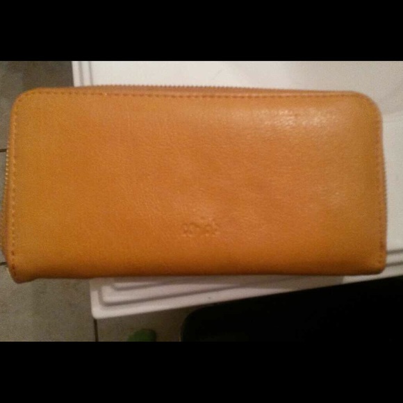 Clutch - Picture 4 of 4