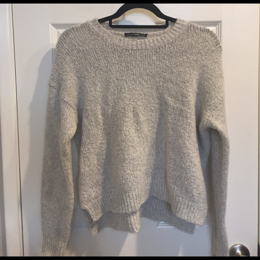 Brandy Melville sweater