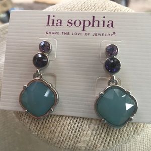 🌺New--Lia Sophia Earrings--Perfect for Spring