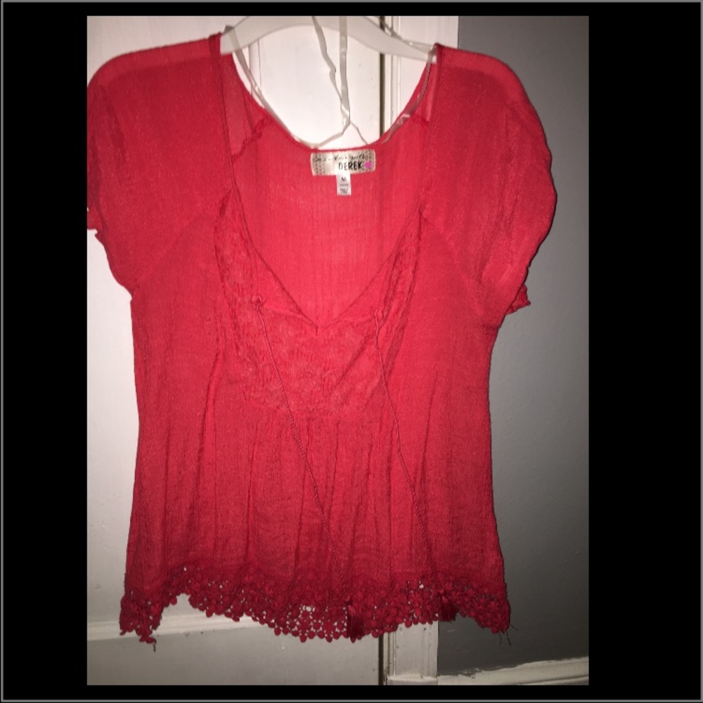 Coral top