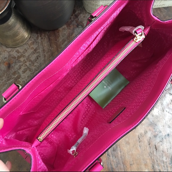 LAST ONE  Large Kate Spade satchel - Picture 5 of 7