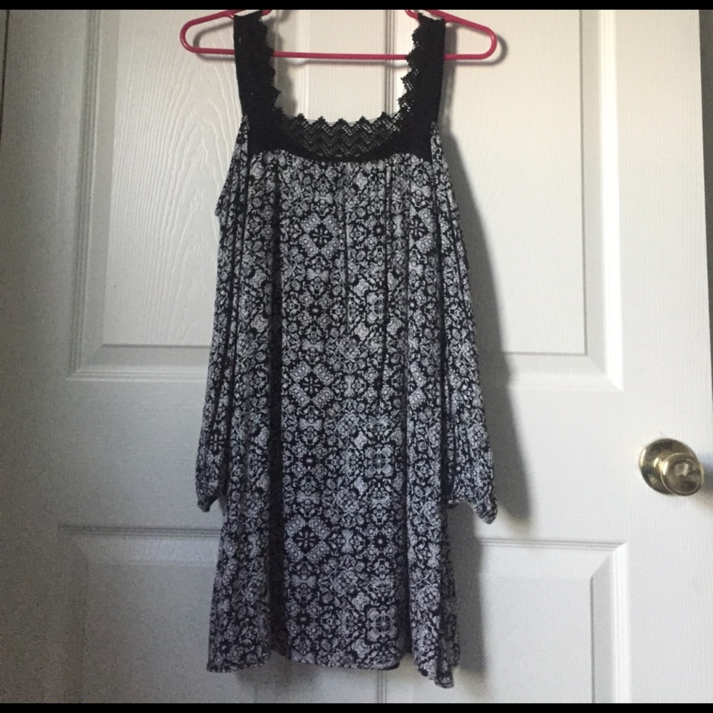 Patterned flowing dress