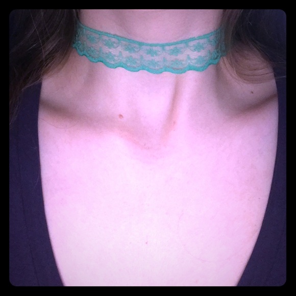 Jewelry - Choker
