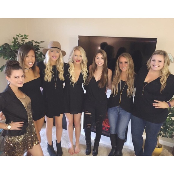 Meet your Posher, Brooke - Picture 3 of 3