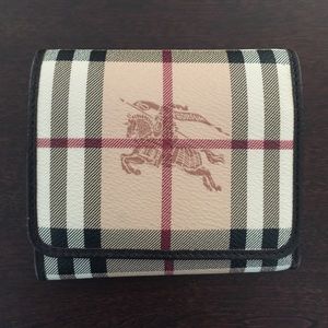Burberry Women's bifold wallet